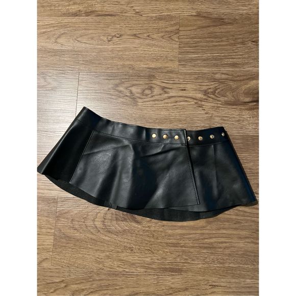 Faux Leather Peplum Belt - Black - Picture 4 of 9